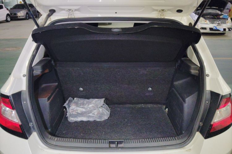 Used Skoda Fabia 2015 1.4L Manual Front-Wheel Drive Model
