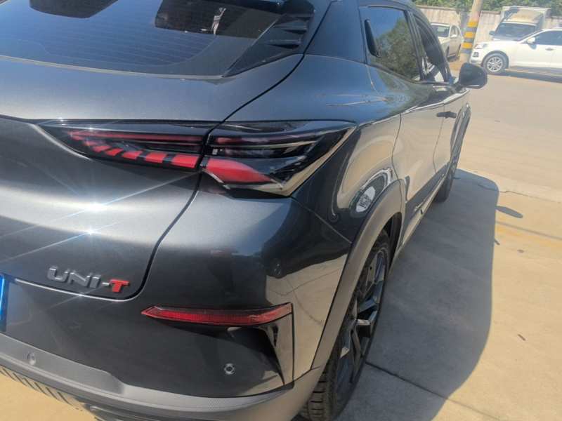 Used CHANGAN UNI-T 2022 2.0T Prestige Version — 7