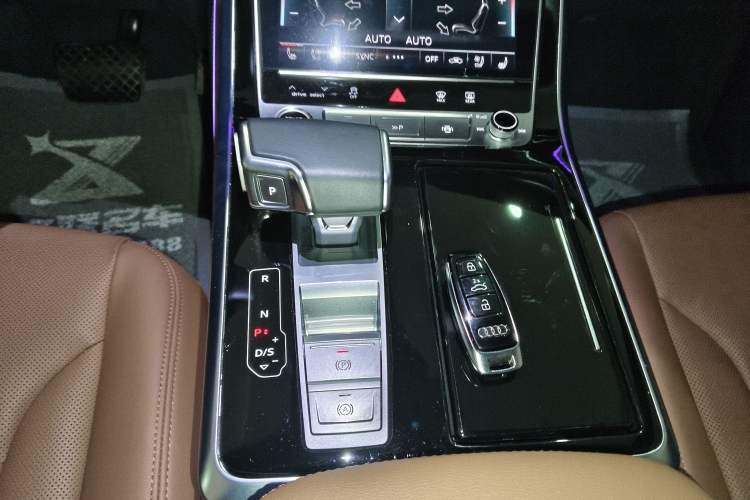 Used Audi Q7 2023 45 TFSI quattro S line Sport model