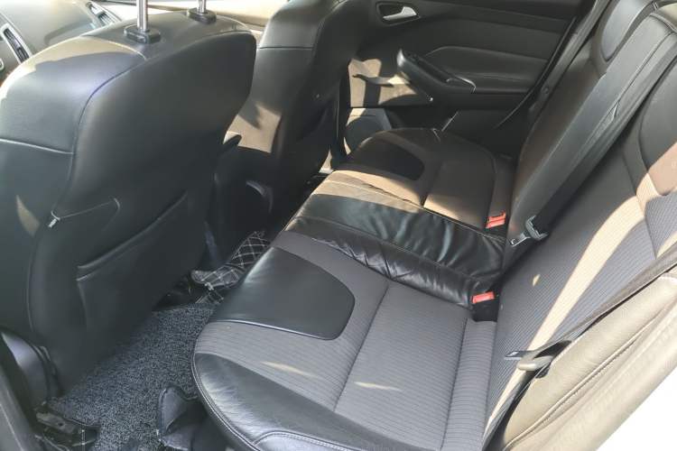 Used Ford Focus 2012 Sedan 1.6L Automatic Fashion Edition Left Rear Seat