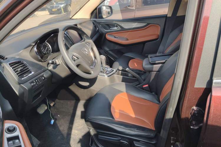 Used Baojun 560 2016 1.8L iAMT Elite Edition