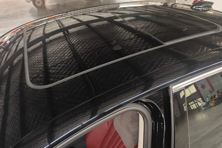 Used Hongqi H5 PHEV 2025 170 Super Hybrid Version Roof