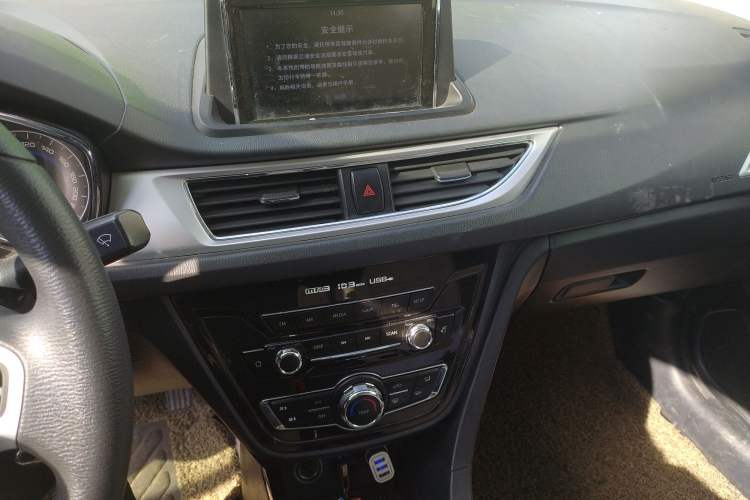 Used Changan Alsvin V7 2016 1.6L Manual Enjoyment Model China IV Standard