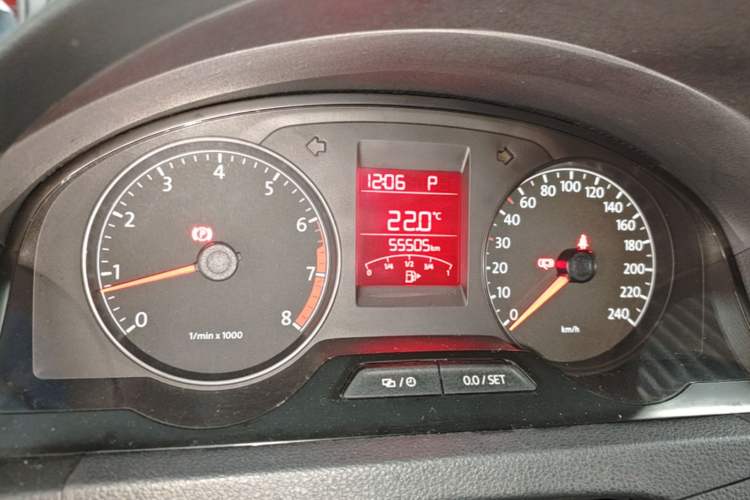 Used Volkswagen Santana 2015 1.6L Automatic Fashion Edition
