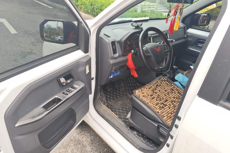 Used Wuling Zhengtu 2021 1.5L Adventure LAR Driver Seat