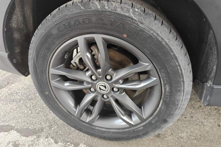 Used Dongfeng Fengon 580 2021 ☆ Star Edition 1.5T Manual Luxury Version Right Rear Wheel Hub