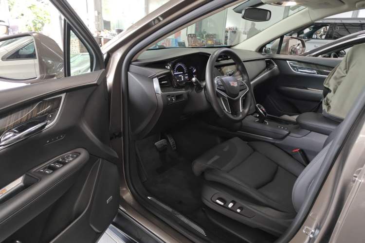 Used Cadillac XT5 2016 28T Four-Wheel Drive Luxury Model