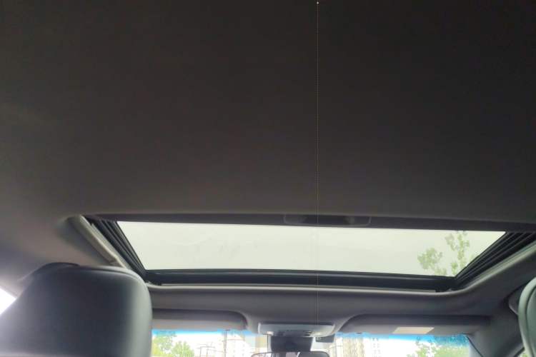 Used Toyota Avalon 2019 2.0L Luxury Edition China VI Standard Headliner