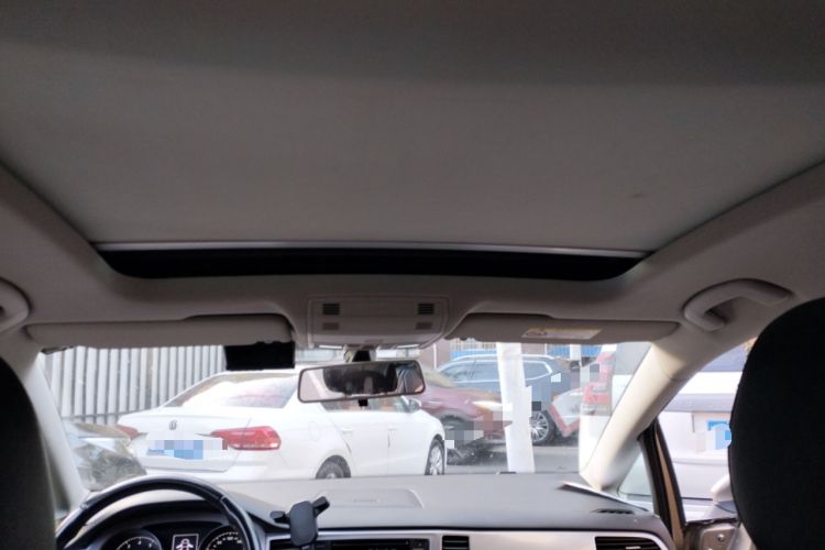 Used Volkswagen Golf Sportsvan 2016 230TSI Automatic Trend Edition
