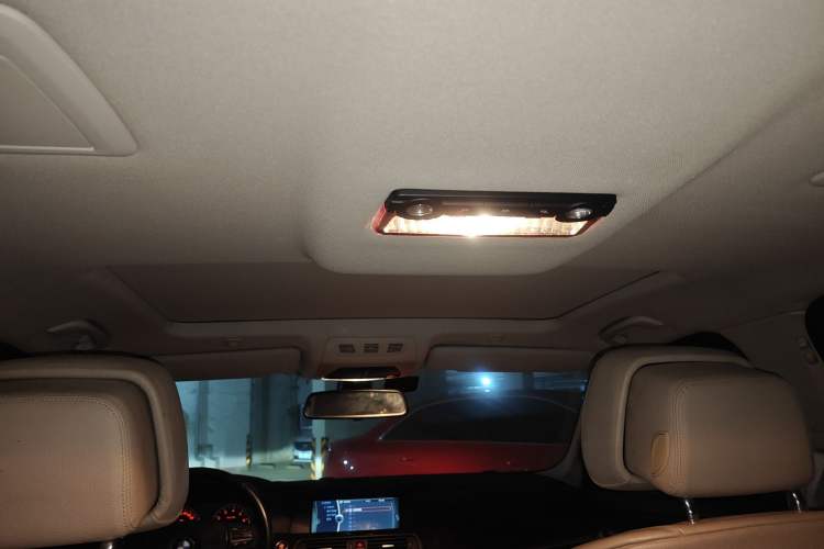 Used BMW 5 Series 2011 523Li Luxury Model
