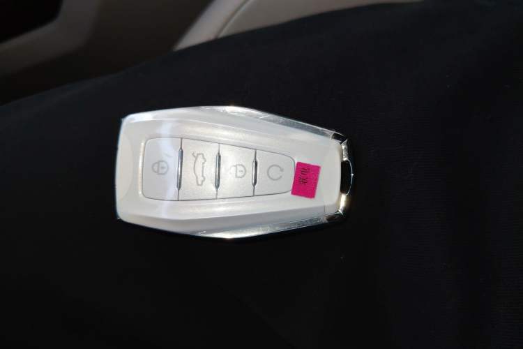 Used Geely Auto icon 2025 Linglong 1.5TD Jinxi Edition Vehicle Key
