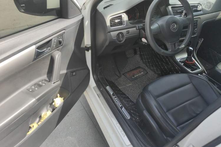 Used Volkswagen Lavida 2013 Restyled Classic 1.6L Automatic Comfort Edition