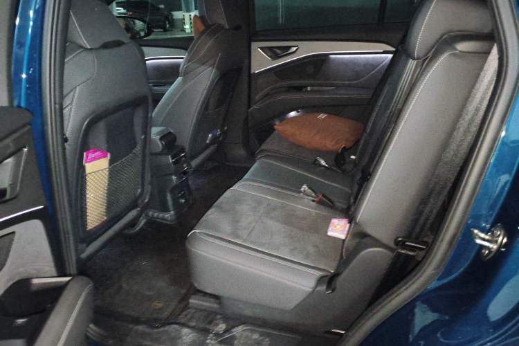 Used Audi Q5 e-tron 2023 40 e-tron Starry Edition Mecha Kit