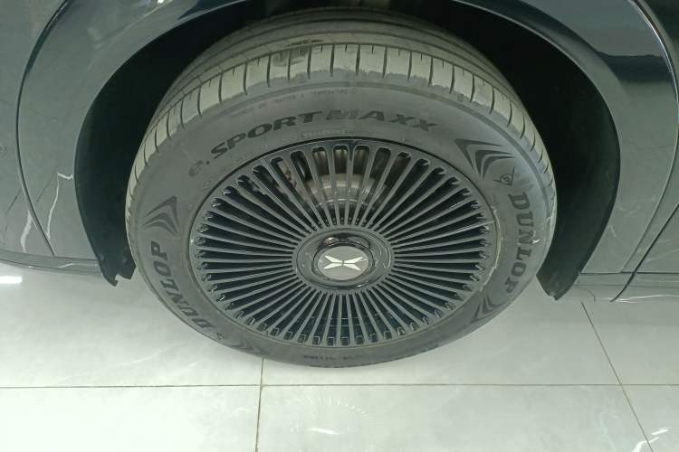 Used XPeng X9 2024 610 Long-Range Pro