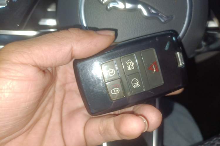 Used Jaguar XEL 2020 2.0T 200PS R-DYNAMIC Youth Sports Edition
