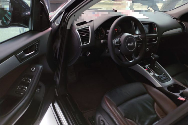 Used Audi Q5 2017 Plus 40 TFSI Technology Model Driver Seat