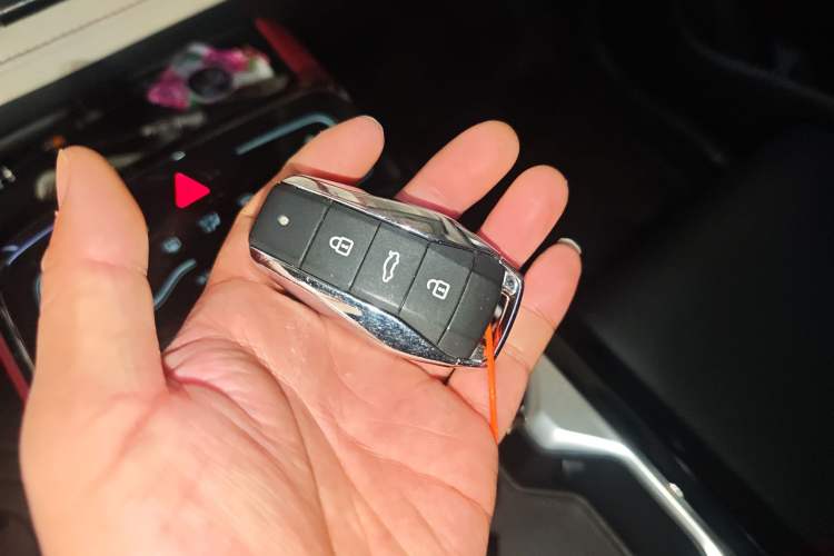 Used SOL QX 2021 300T DCT Deluxe Smart Connectivity Version