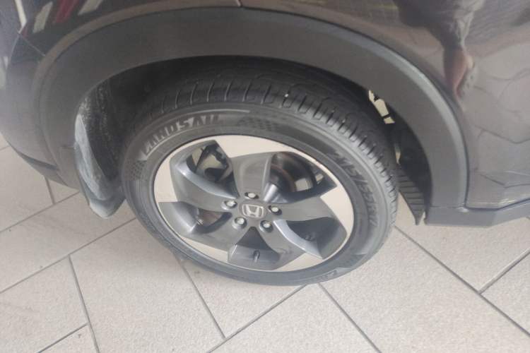 Used Honda Vezel 2015 1.8L CVT 2WD Luxury Model