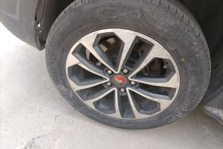 Used FORTHING Joyear X5 2015 1.6L Manual Luxury Model
