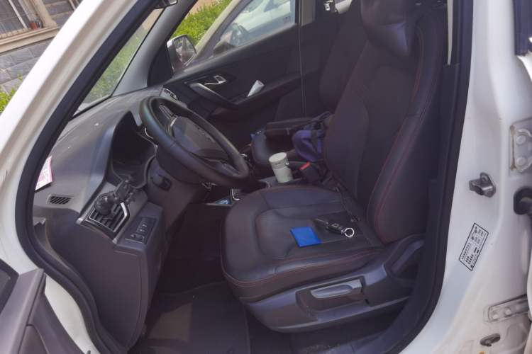 Used FAW Senya R7 2017 1.6L Manual Luxury Model Left Front Seat