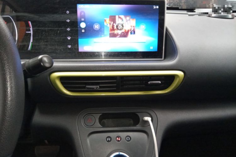 Used ORA White Cat 2020 305 km Luxury Version Audio And AC Panel