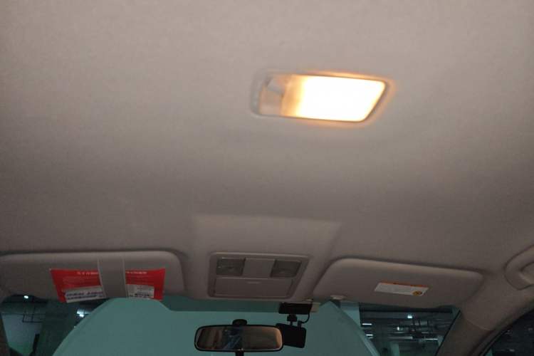 Used Nissan Tiida 2011 1.6L CVT Comfort Model Headliner