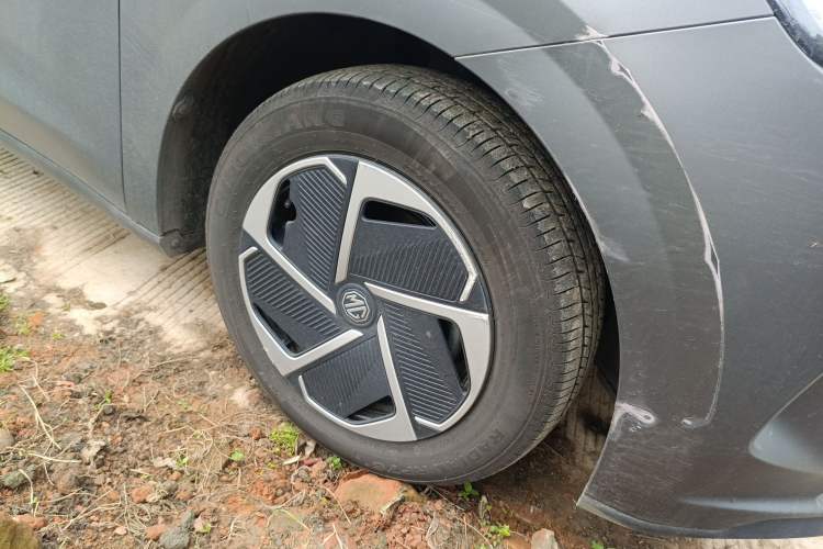 Used MG 4 EV 2026 Model 437 Composed Edition Right Front Wheel Hub