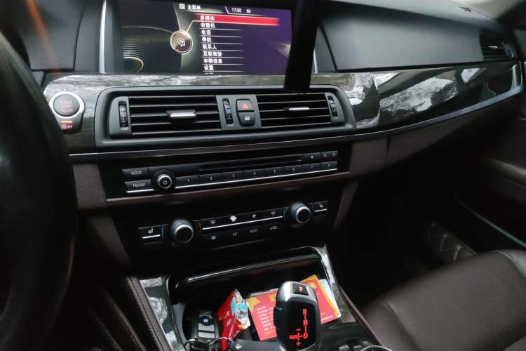 Used BMW 5 Series 2014 525Li Luxury Design Package