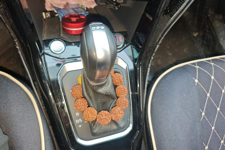 Used Volkswagen T-ROC 2021 280TSI DSG Two-Wheel Drive Comfort Connect Edition
