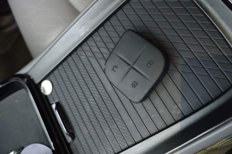 Used Lynk & Co 08 EM-P 2023 120km Long-Range Halo Vehicle Key