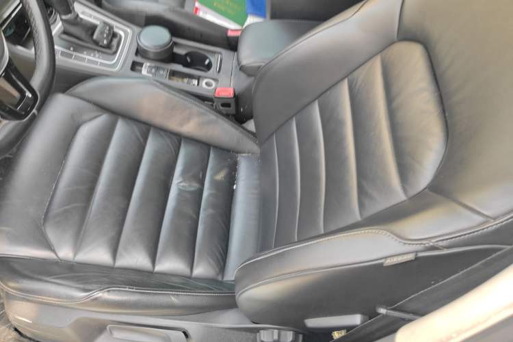 Used Volkswagen Golf 2015 1.4TSI Automatic Luxury Model