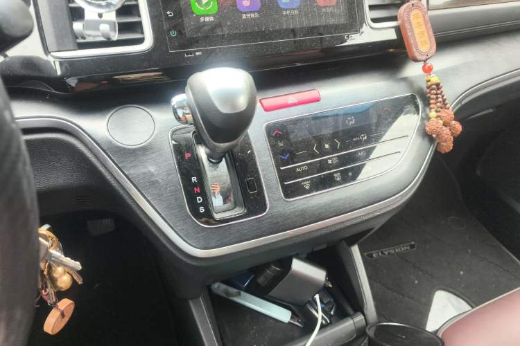 Used Honda Elysion 2016 2.4L Classic Edition
