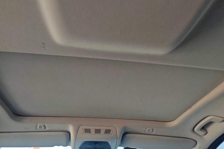 Used BMW 5 Series 2014 525Li Luxury Design Package