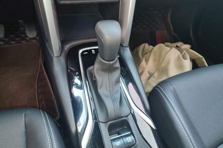 Used Toyota FRONTLANDER 2022 2.0L CVT Luxury Edition
