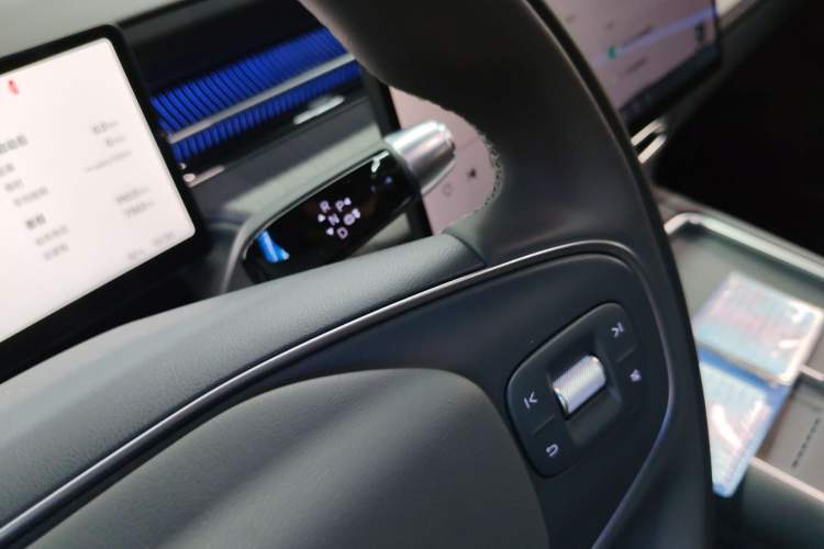 Used XPeng G6 2025 625 Long-Range Max Flagship Edition
