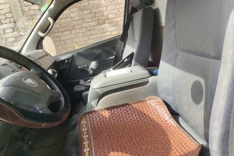 Used Foton Scenic G7 2017 2.0L Short-Wheelbase Commercial Van Flat Roof 2 Seats 4Q20M Left Front Seat