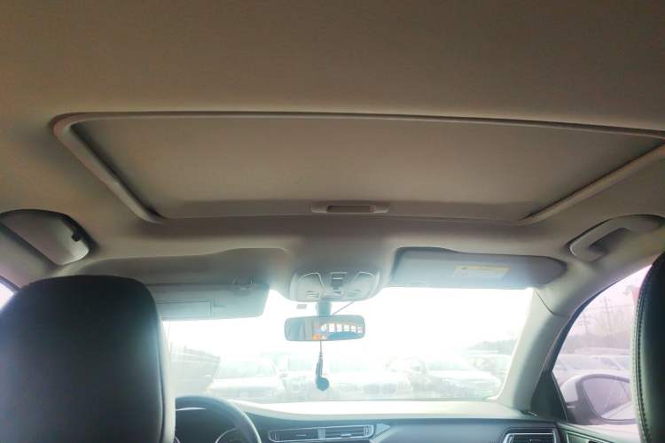 Used Peugeot 408 2016 1.6T Automatic Luxury Edition Headliner