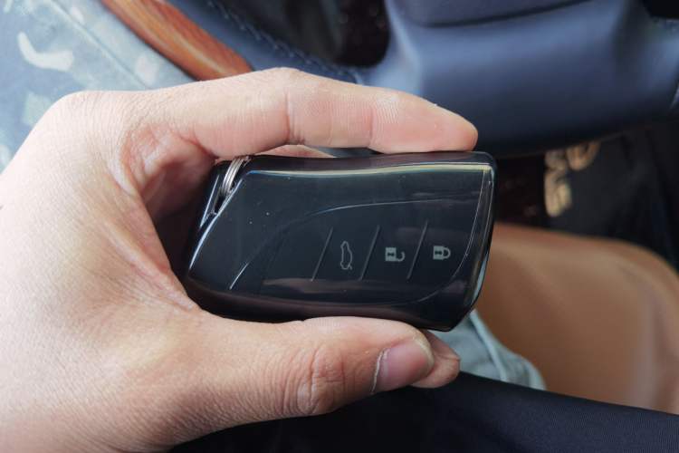 Used Lexus ES 2024 200 Premium Edition Vehicle Key