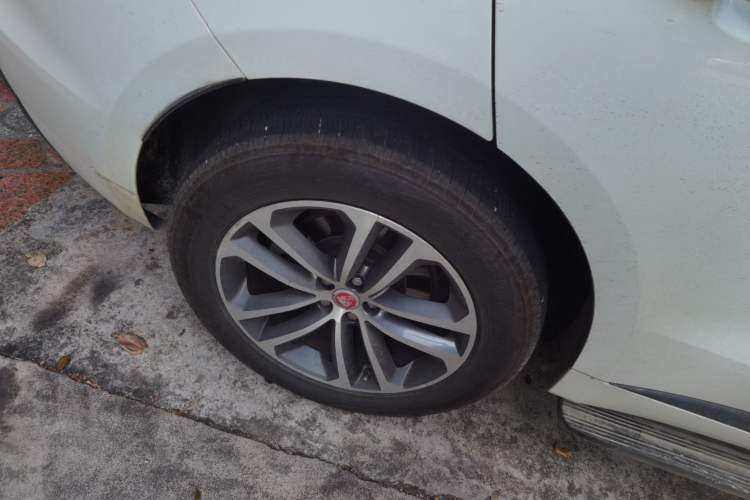 Used Jaguar F-PACE 2016 3.0 SC Four-Wheel Drive R-Sport Sport Edition
