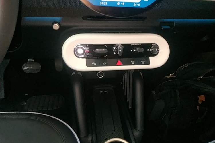 Used MINI Electric COOPER 2024 452km COOPER SE Artist
