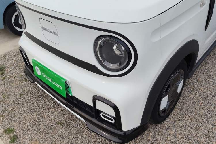 Used Geely Galaxy Panda 2024 200km Panda Kart Left Front Headlight