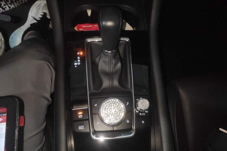 Used Mazda 3 Axela 2020 2.0L Automatic Zhiya Edition Gear Lever