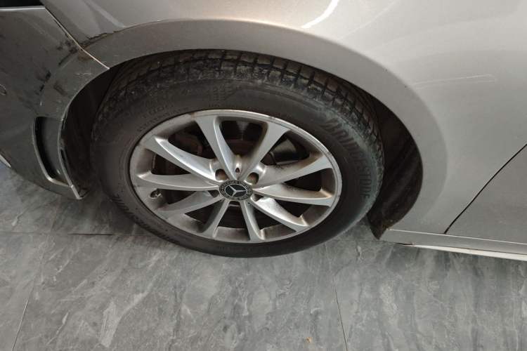 Used Mercedes-Benz A-Class 2020 A 200 L Sport Sedan Left Front Wheel Hub