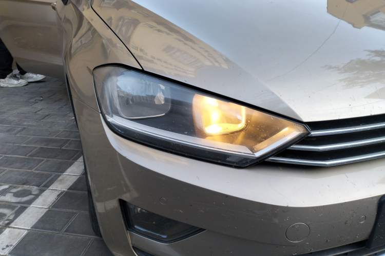 Used Volkswagen Golf Sportsvan 2016 230TSI Automatic Trend Edition
