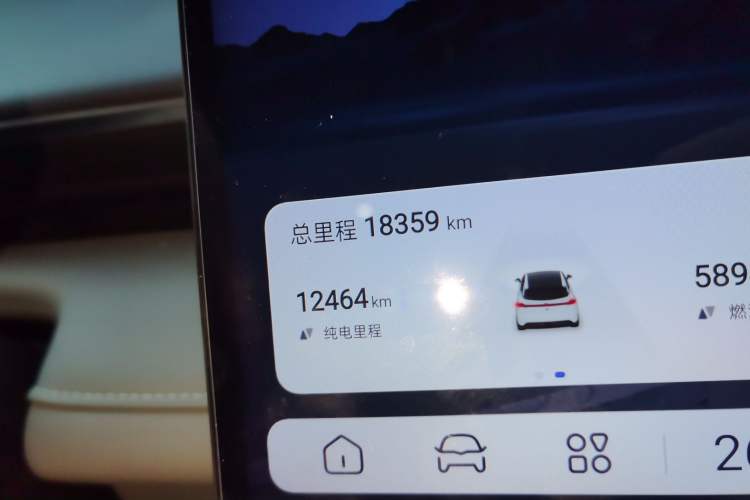 Used Deepal S07 2025 285Max Huawei Qiankun Intelligent Driving ADS SE Range-Extended Version Odometer Close Up