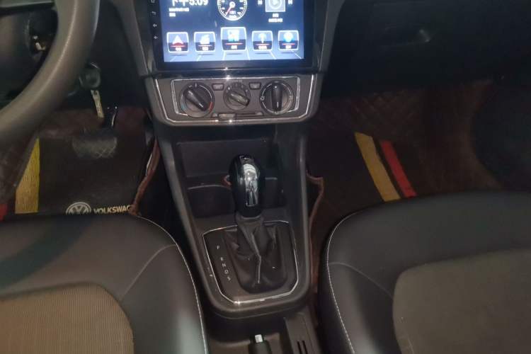 Used Volkswagen Santana 2016 1.6L Automatic Comfort Edition