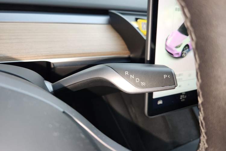 Used Tesla Model Y 2021 Standard Range Rear-Wheel Drive Version Gear Lever