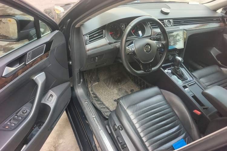 Used Volkswagen Magotan 2018 Facelift 330TSI DSG Luxury Model