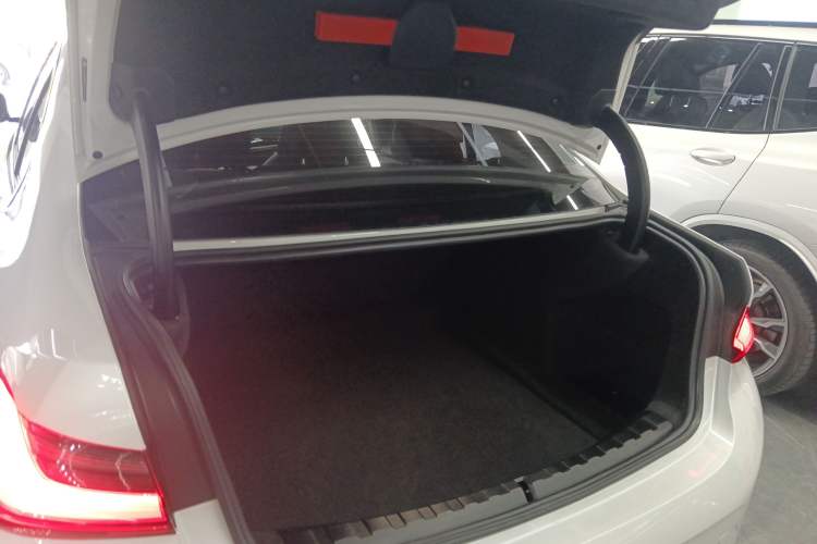 Used BMW 3 Series 2024 325Li M Sport Night Edition Package
