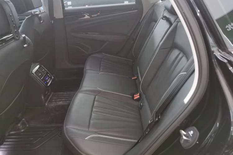 Used Volkswagen Passat 2024 330TSI Elite Edition
